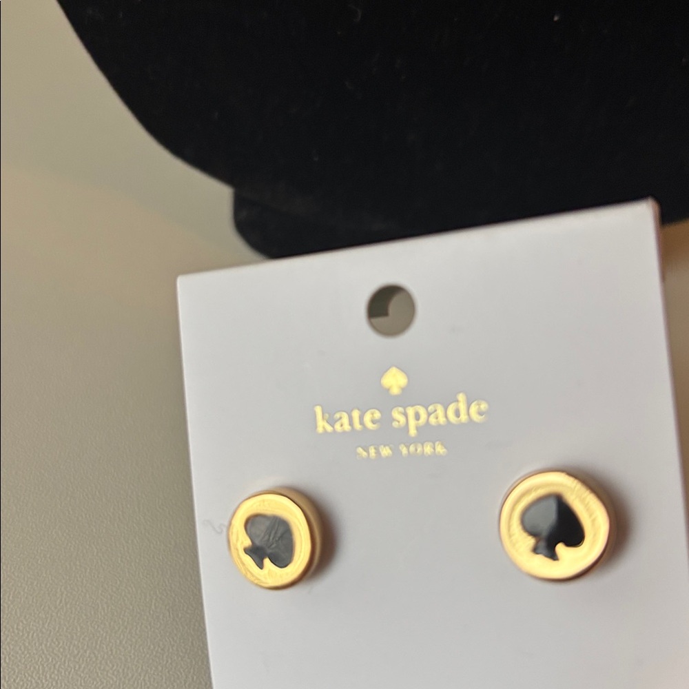 kate spade gold and black spade circle stud earrings NWT - Picture 3 of 3